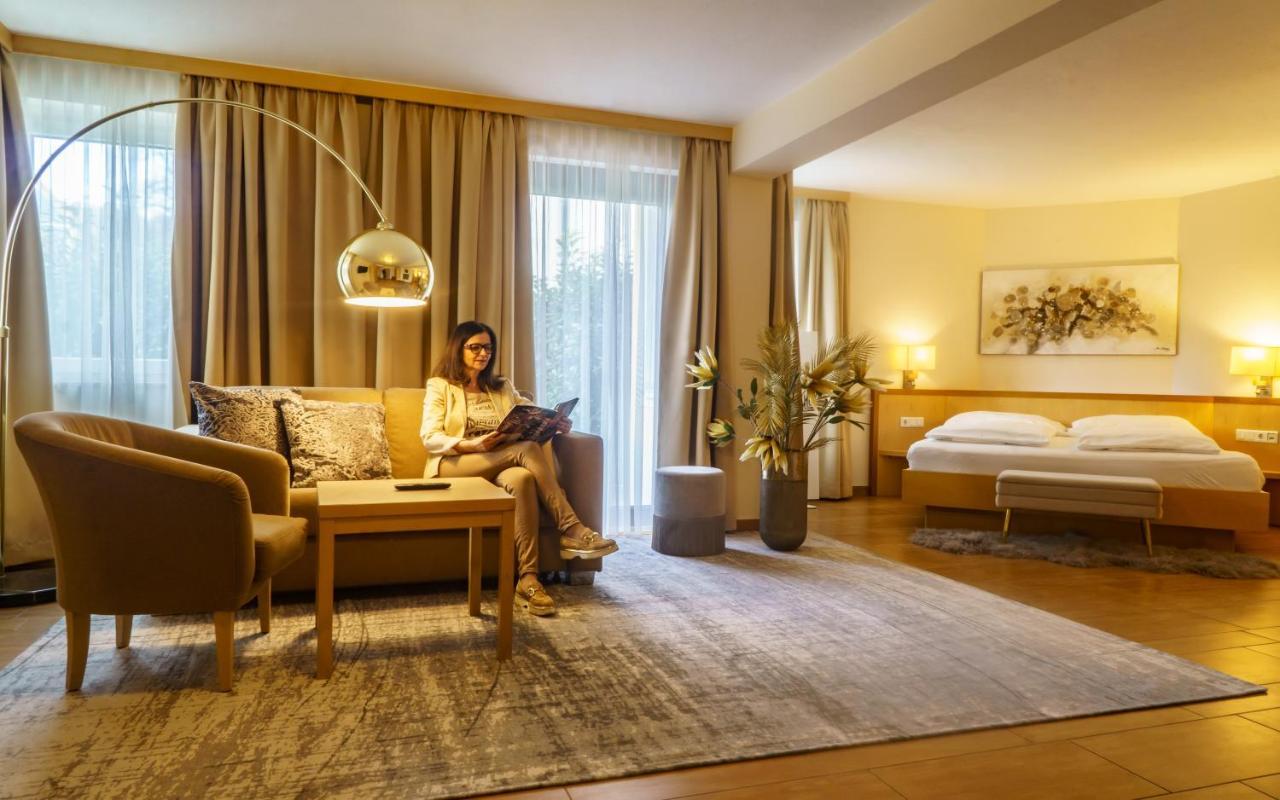 Hotel-Restaurant Gollner Lebring Bagian luar foto